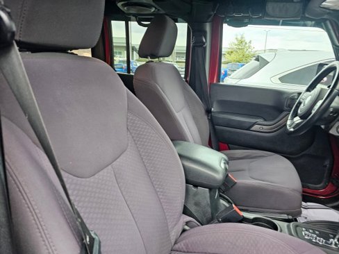 Used 2013 Jeep Wrangler Unlimited Sport image 11