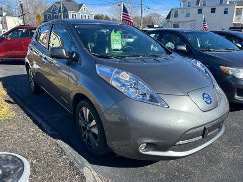 Used 2017 Nissan Leaf SL image 3