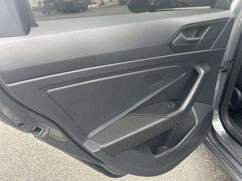 Used 2024 Volkswagen Jetta SE image 24