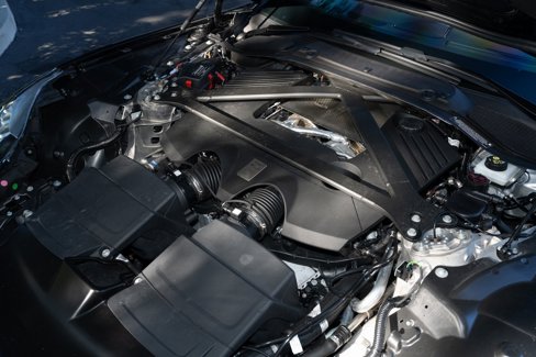Used 2025 Aston Martin DB12 Convertible image 14