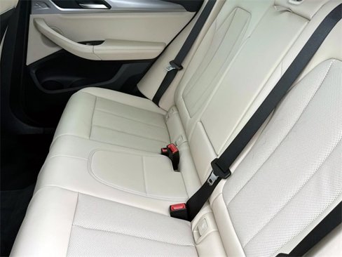 Used 2023 BMW X3 sDrive30i image 12