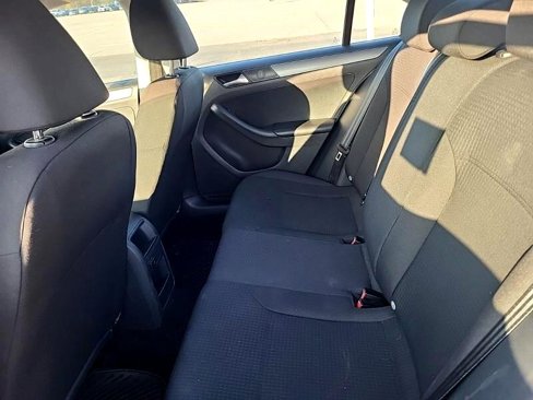 Used 2015 Volkswagen Jetta TDI S image 17