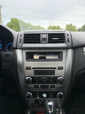 Used 2010 Ford Fusion SE image 17