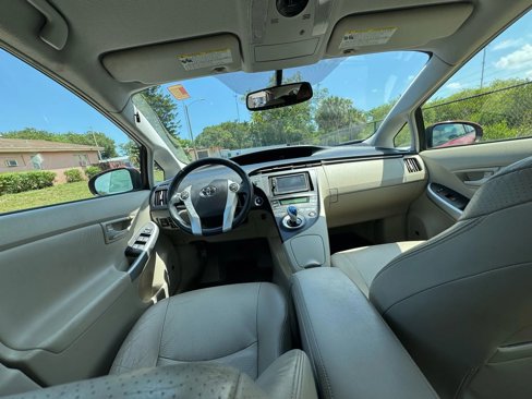 Used 2011 Toyota Prius One image 14
