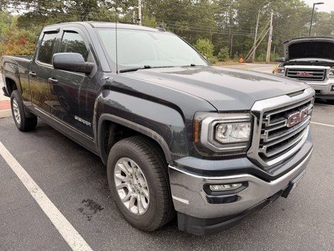 Used 2018 GMC Sierra 1500 SLE w/ SLE Value Package image 3