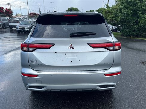 Used 2024 Mitsubishi Outlander SEL image 4