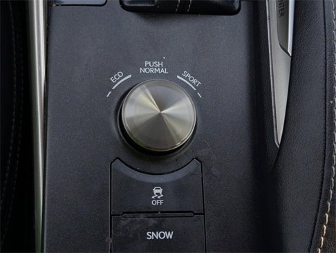 Used 2018 Lexus IS 300 image 23