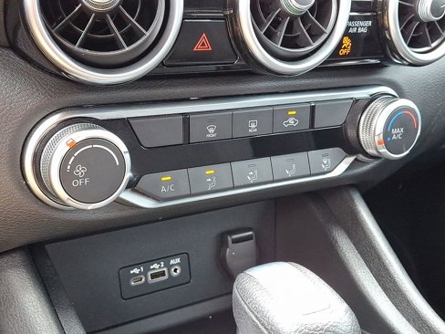 Used 2022 Nissan Sentra SV image 16