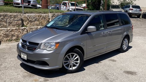 Used 2016 Dodge Grand Caravan SXT image 1