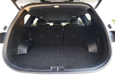 Used 2023 Hyundai Santa Fe SEL w/ Premium Package image 6