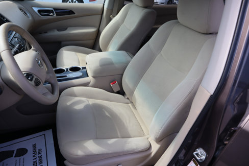 Used 2015 Nissan Pathfinder SV w/ Cargo Package image 19