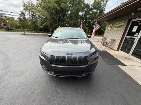 Used 2019 Jeep Cherokee Latitude Plus image 4