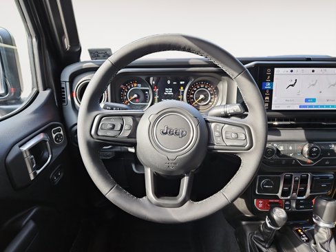 New 2025 Jeep Gladiator Rubicon w/ Convenience Group image 12