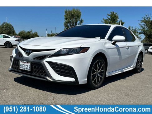 Used 2023 Toyota Camry SE image 1