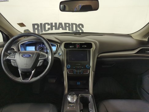 Used 2019 Ford Fusion SEL image 10