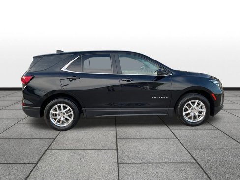 Used 2024 Chevrolet Equinox LT image 9