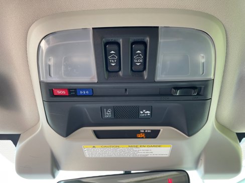 Used 2018 Subaru Crosstrek 2.0i Limited image 25