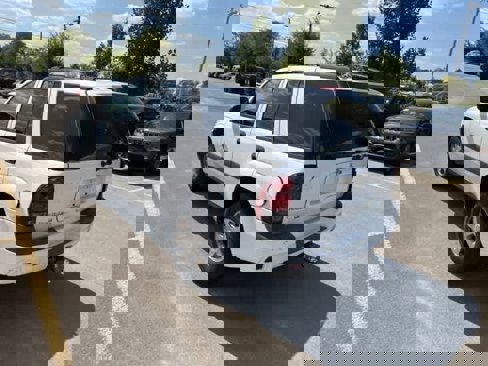 Used 2005 Chevrolet TrailBlazer LS w/ LS Preferred Equipment Group image 13