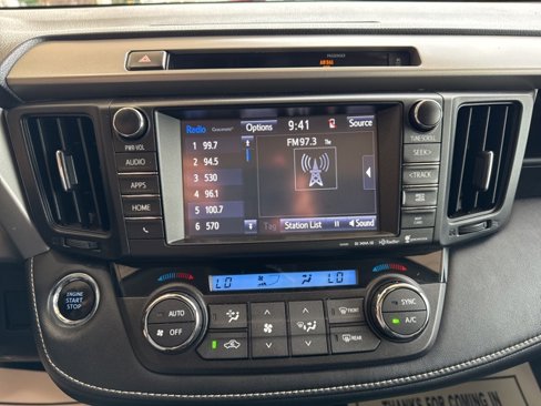 Used 2016 Toyota RAV4 Limited image 19