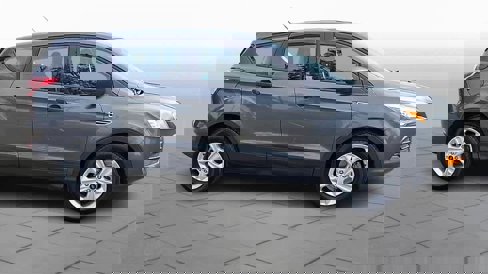 Used 2016 Ford Escape S image 9
