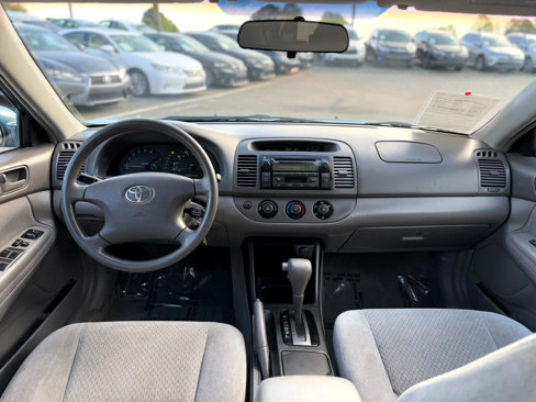 Used 2004 Toyota Camry SE image 16