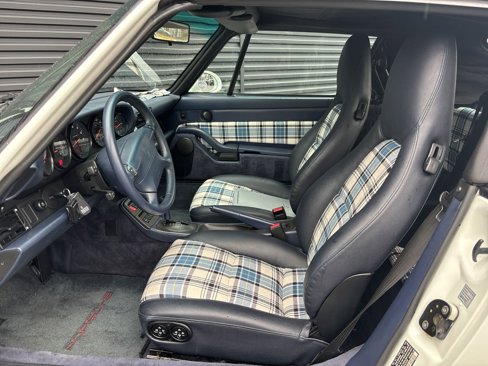 Used 1996 Porsche 911 Carrera image 10
