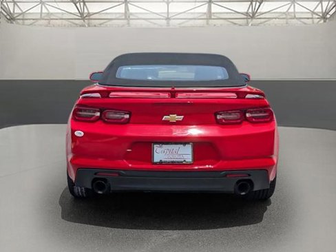Used 2020 Chevrolet Camaro LT image 6