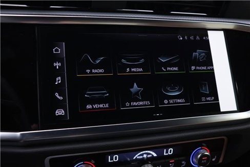 New 2025 Audi Q3 2.0T Premium image 10