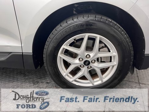 Used 2023 Ford Edge SEL image 18