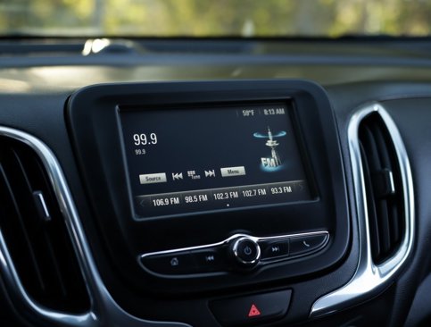 Used 2018 Chevrolet Equinox LT image 12