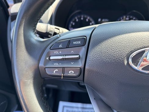Used 2019 Hyundai Kona Limited image 13