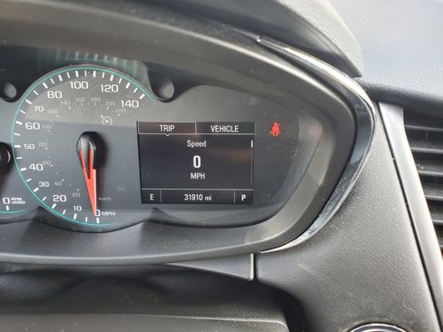 Certified 2022 Chevrolet Trax LT w/ Sport Edition image 27