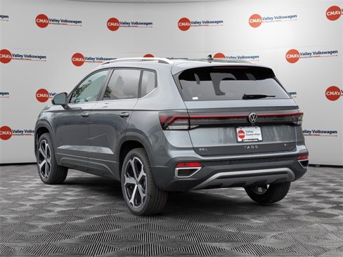 New 2025 Volkswagen Taos SEL image 7