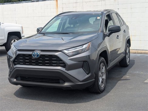 Used 2023 Toyota RAV4 LE image 4