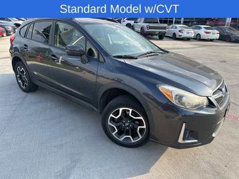 Used 2017 Subaru Crosstrek 2.0i Premium image 2