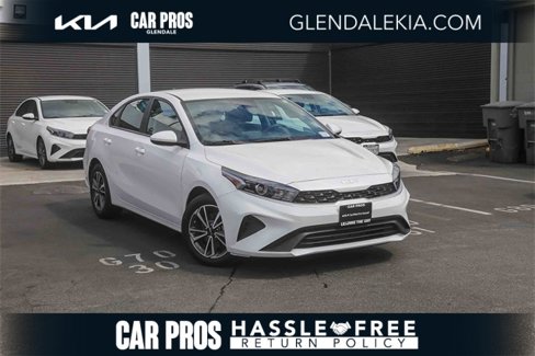 Certified 2023 Kia Forte LXS image 1