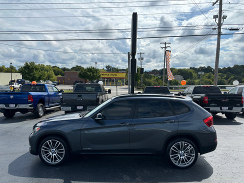Used 2013 BMW X1 xDrive28i image 1