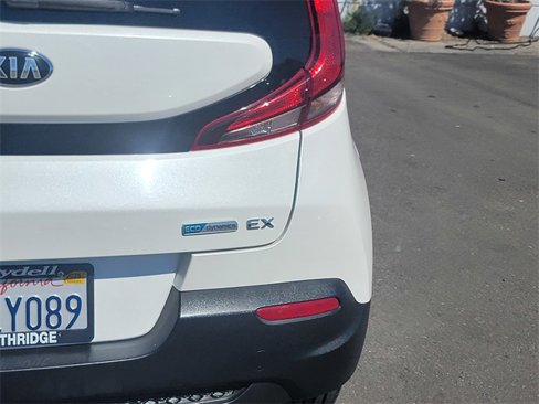 Used 2021 Kia Soul EX image 8