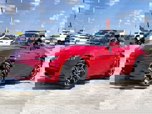 Used 2016 MAZDA MX-5 Miata Grand Touring image 11
