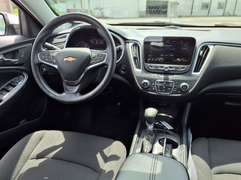 Used 2024 Chevrolet Malibu LT image 11