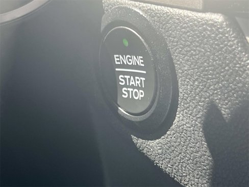 Used 2022 Ford Escape SE image 26