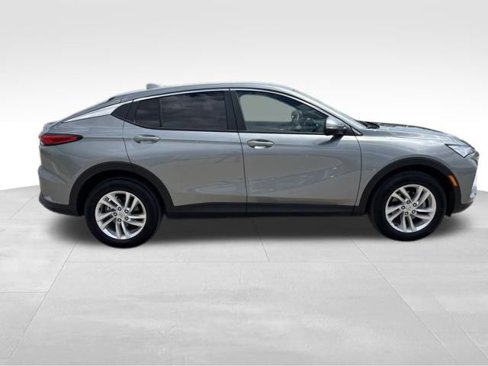 Certified 2024 Buick Envista Preferred w/ Convenience II Package image 6