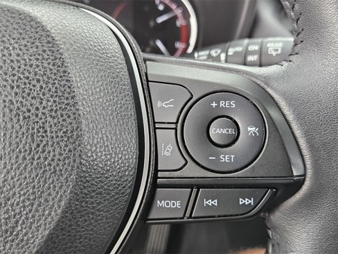 Used 2023 Toyota RAV4 XLE Premium image 26