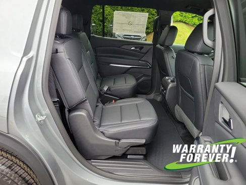 New 2026 Chevrolet Traverse LT w/ Driver Confidence Package image 16