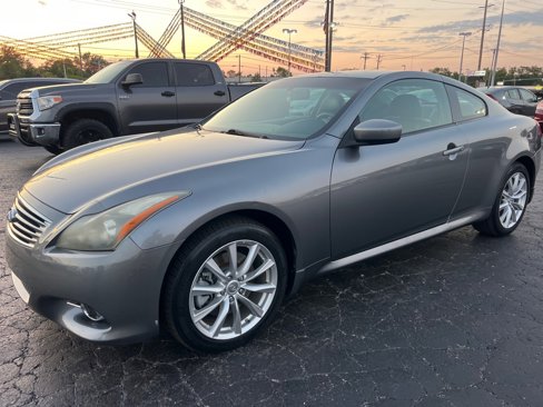 Used 2011 INFINITI G37 x w/ Premium Pkg image 3