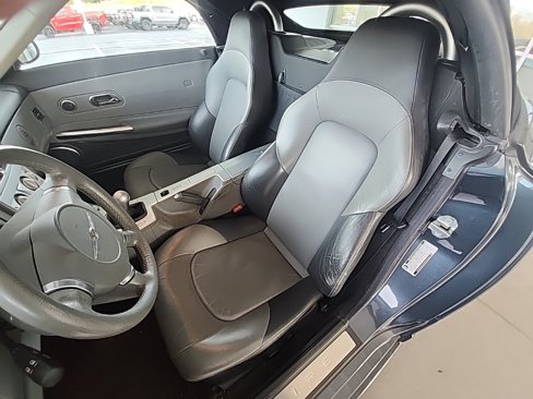 Used 2006 Chrysler Crossfire Limited image 13