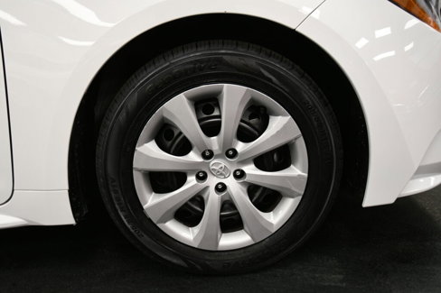 Certified 2024 Toyota Corolla LE image 9