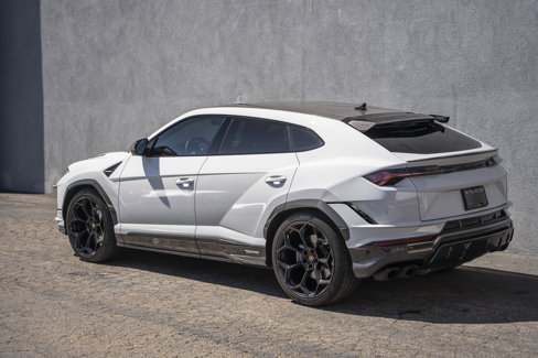 Used 2024 Lamborghini Urus Performante image 3