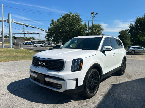 Used 2024 Kia Telluride SX image 3