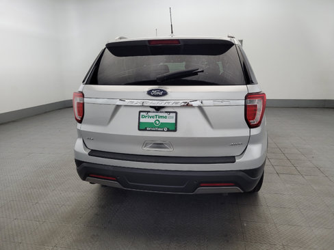 Used 2019 Ford Explorer XLT w/ Equipment Group 201A image 7